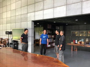 拓寬就業渠道 樹立藝術類畢業生就業新觀念 藝術與設計學院赴深圳 廣州建立就業基地,在上海召開校友會成立籌備會并建立長三角就業工作站